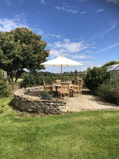 Others 4, Beautiful 3 Bedroomed Cotswolds Farmhouse, Gloucestershire