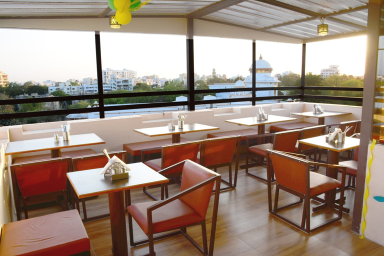 Food & Drinks 3, Lime Tree Hotel, Jamnagar
