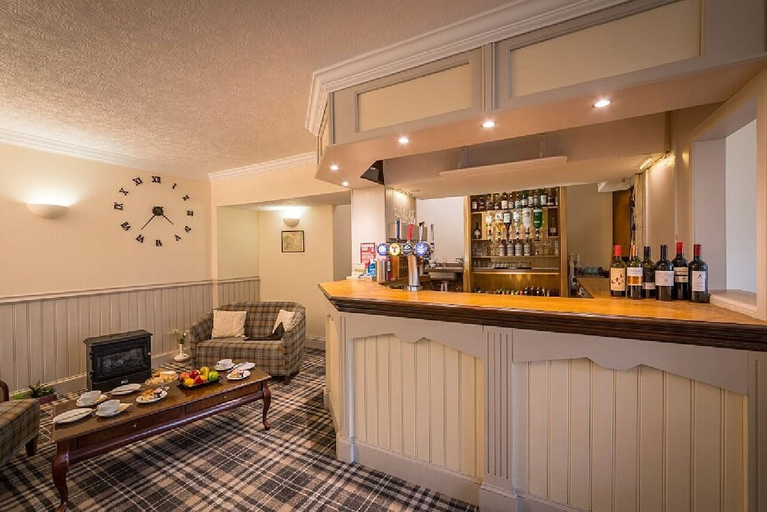 Food & Drinks 5, Castletown Hotel, Highland