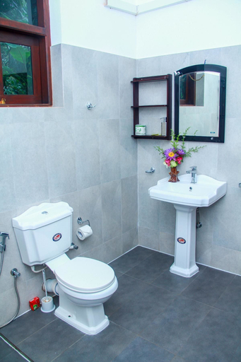 Bathroom 4, Traumvilla Bentota, Bentota
