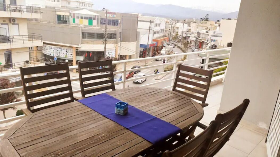 Others 5, Cozy large family apartment sea view, Crete
