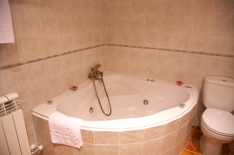 Bathroom 3, Hotel Rural Rincón de Doña Inés, Valladolid
