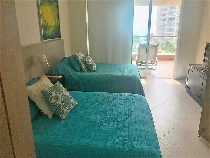 Bedroom 2, Delcanto Residences by LaTour, Compostela