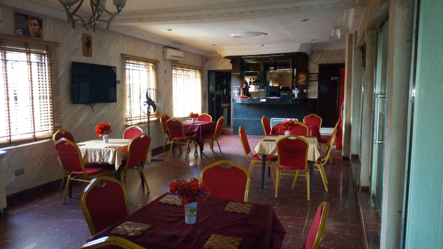 Food & Drinks 5, D'czars Hotel and Suites, Alimosho