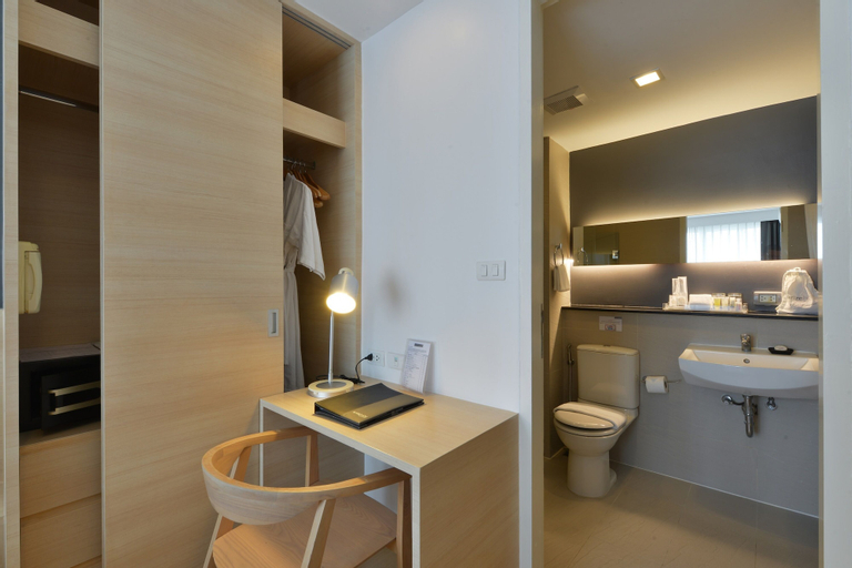 Bedroom 27