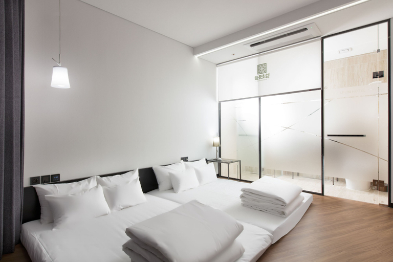 Bedroom 4, Neulpum Hotel, Jeonju