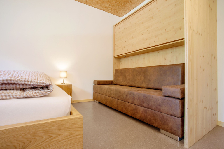 Bedroom 2, Sport- und Ferienhaus Don Bosco, Albula