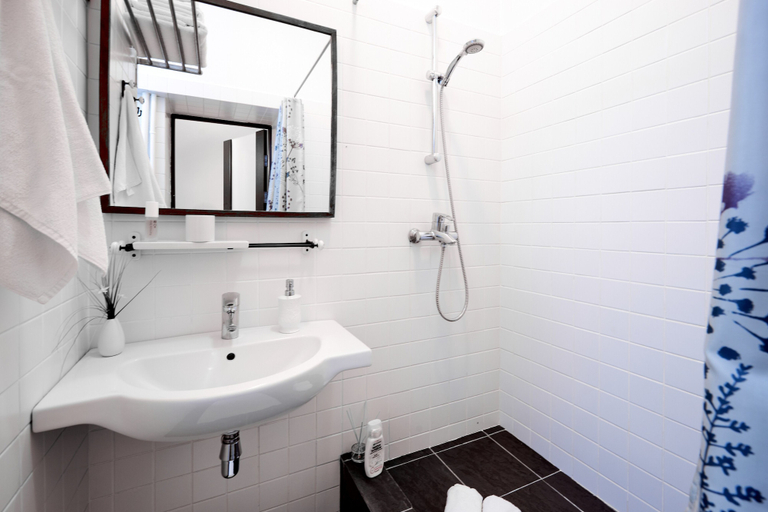 Bathroom, PaulMarie Apartment near Nezavisimosti, Minsk
