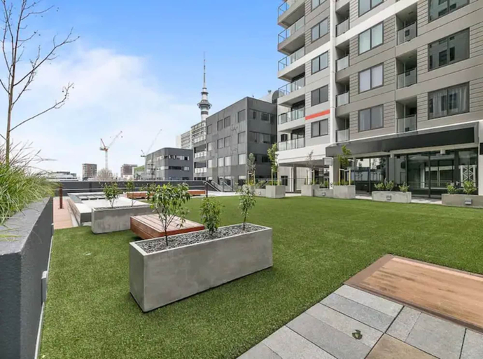 Exterior & Views 2, Beautifully Modern Brand New Central Apartment, Waitakere