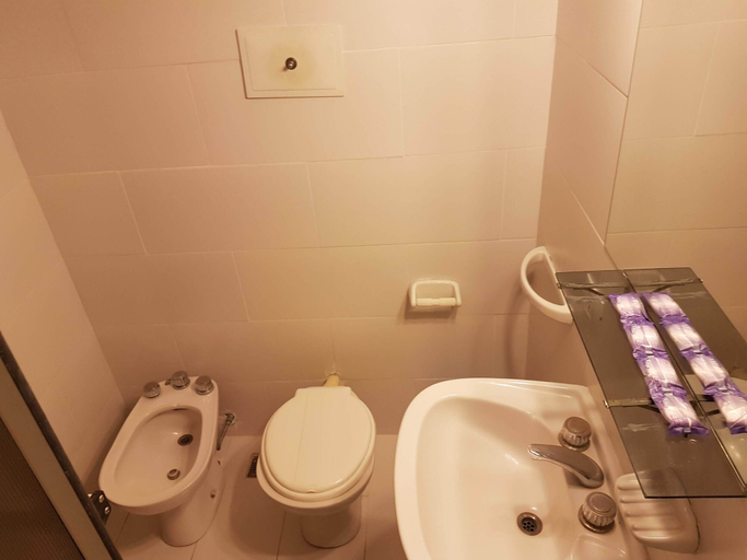 Bathroom 3, Edificio Las Arenas, Pinamar
