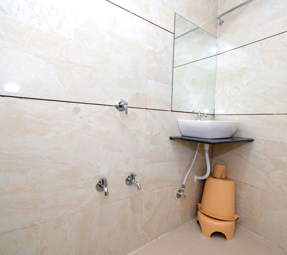 Bathroom 3, Hotel Millennium, Ahmadabad