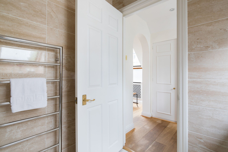 Bathroom 3, Cornwall Gardens by Lime Street, London