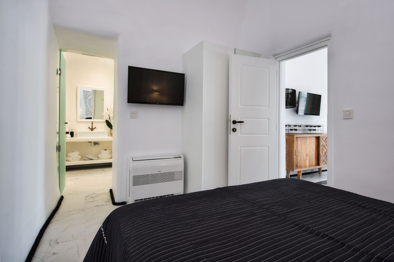 Bedroom 3, Fira 2-bed Villa, Sleeps 4, Hot Tub & Pet Friendly, South Aegean