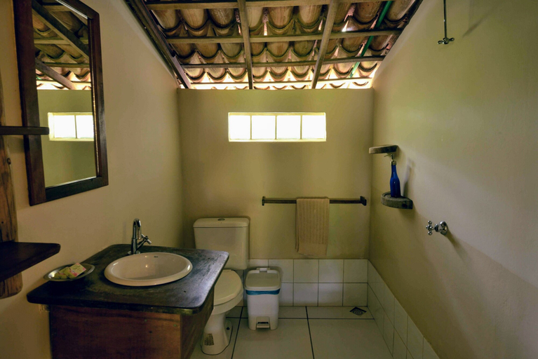 Bathroom 4, Convento Arcádia, Barreirinhas