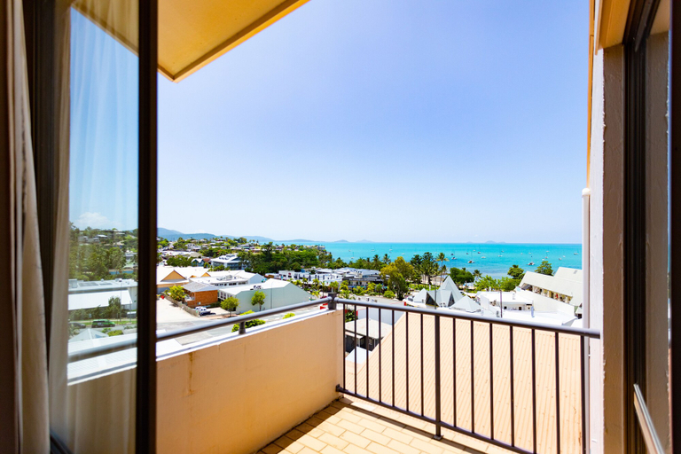 Others 3, Ocean View 10 Pool & Spa, Whitsunday