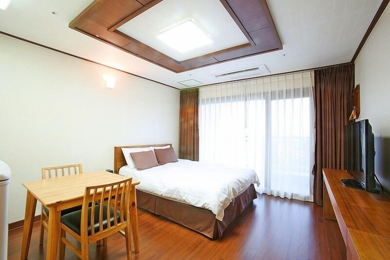 Bedroom 4, Jeju Bulranji Hotel, Seogwipo