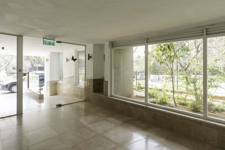 Others 5, Sea N' Rent - 23 Shderot Bialik