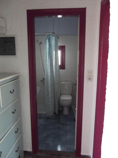 Bathroom 5, Hotel Nefeli, South Aegean