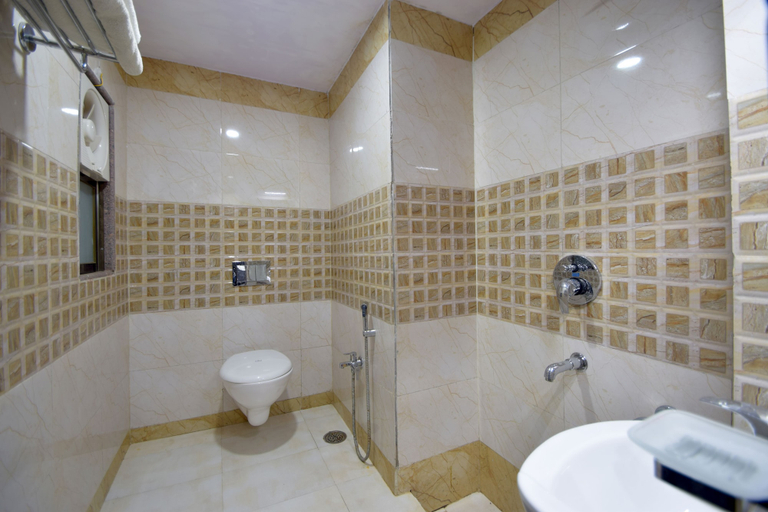 Bathroom, Menal Jungle Safari Resort, Chittaurgarh
