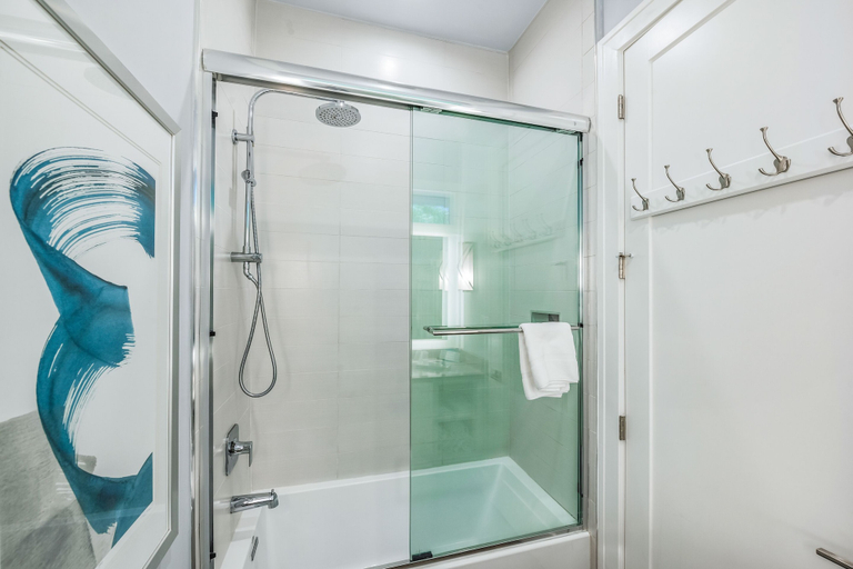 Bathroom 5, Anna Maria Beach Resort, Manatee
