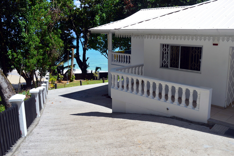 Exterior & Views 2, Sundown Beach Villa