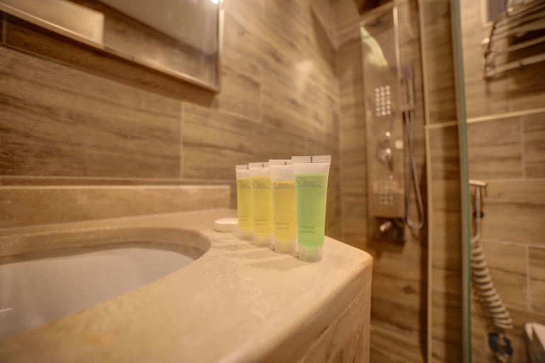 Bathroom 3, Alena Hotel, Aqaba