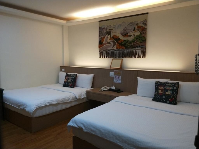 Bedroom 2, Oriental Hotel, Taitung
