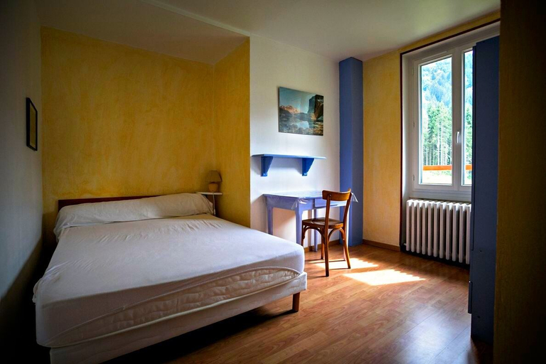 Bedroom 3, Gite de la Martinette, Isère
