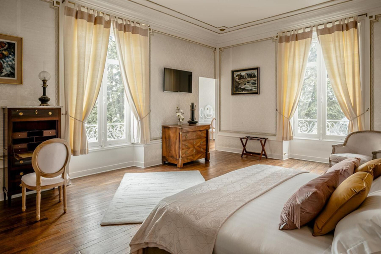 Bedroom 2, B&B Château Les Orchidées SAUMUR, Maine-et-Loire