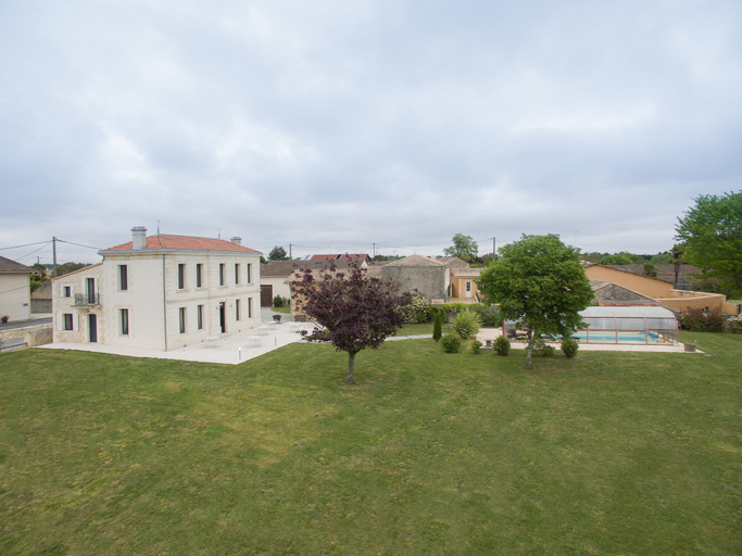 Exterior & Views 2, La Maison de Jean, Gironde