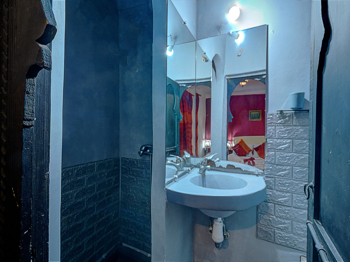 Bathroom 5, Riad lazord de Marrakech, Marrakech