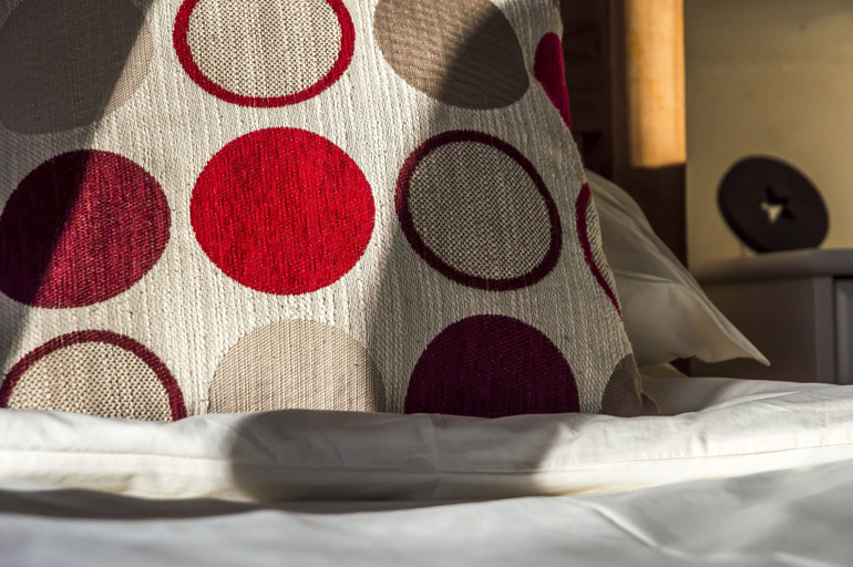Bedroom 2, Rock Cottage - 3 Bedroom Holiday Home, Pembrokeshire