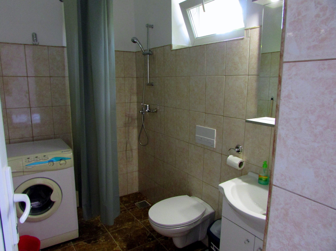 Bathroom 3, BIO Pension - BIO Panzio - Pensiunea BIO, Sacalaseni