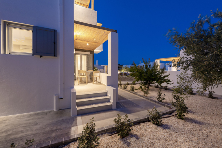 Exterior & Views 2, Drios Luxury Studios, South Aegean