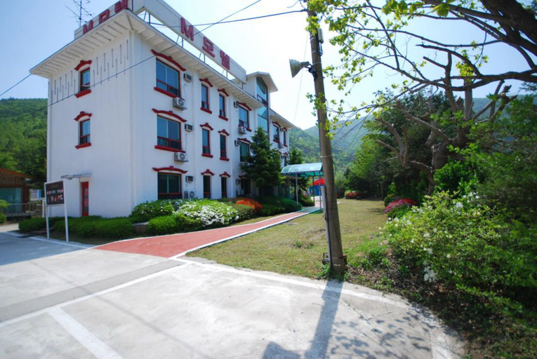 Exterior & Views 2, M Motel, Gangneung