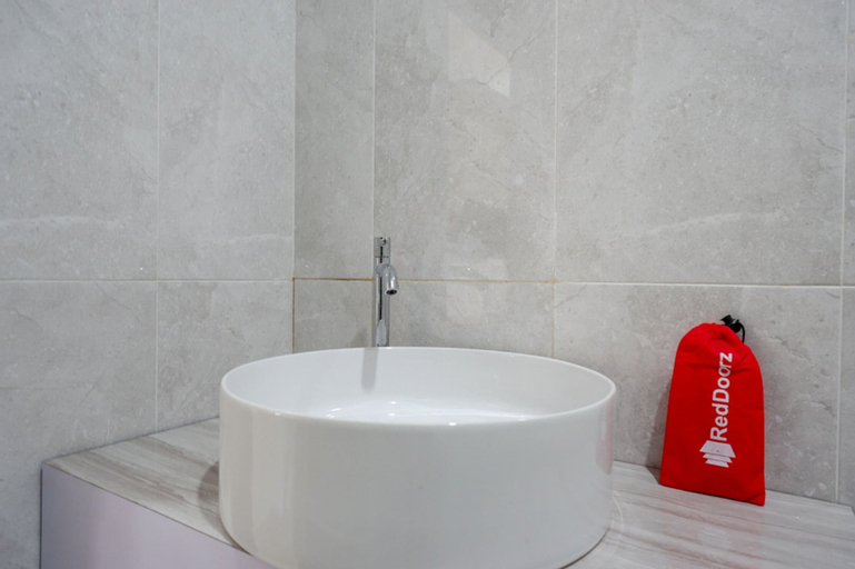 Bathroom 4