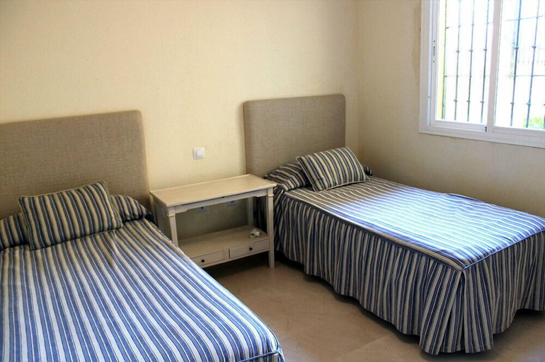 Bedroom 2, Puertosol, Málaga