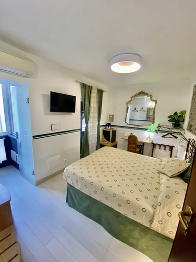 Bedroom 23