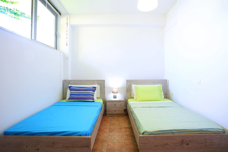 Bedroom 2, Seafront home 4' walk to private beach, Crete