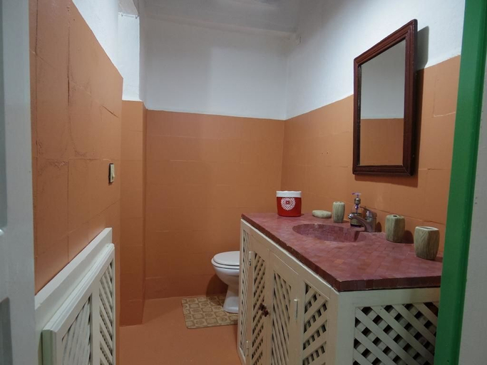 Bathroom 4, Dar Gedo, Essaouira
