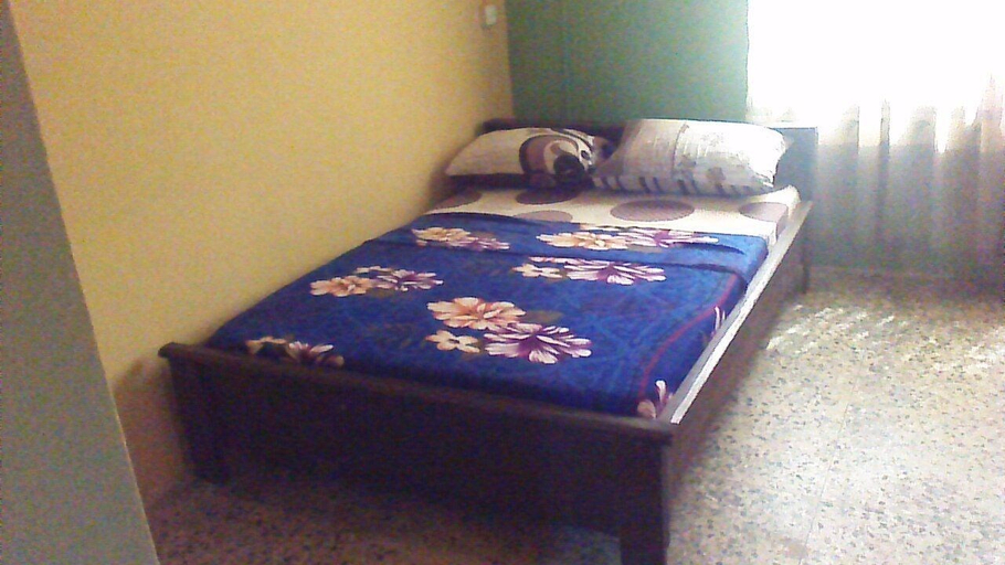 Bedroom 5, The Old Network, Ilesha West