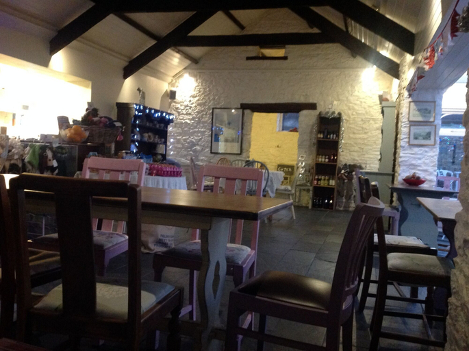 Food & Drinks, Four Seasons Bed and Breakfast, Carmarthenshire