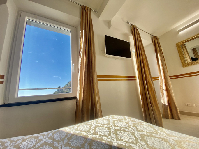 Bedroom 23