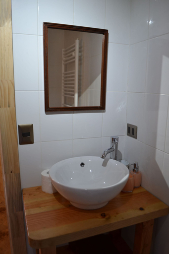 Bathroom 4, Krause Lodge, Llanquihue