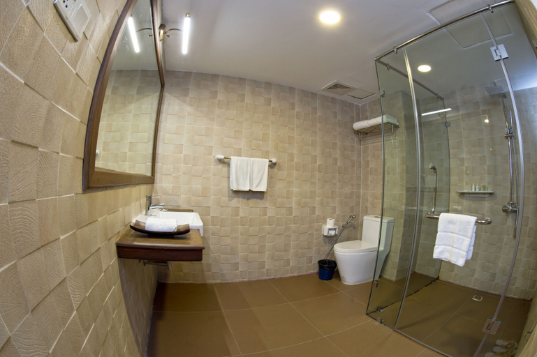 Bathroom 4, Seasons Hotels And Resort- Ngapali, Thandwe