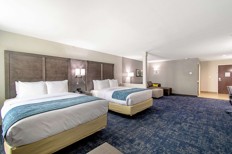 Bedroom 3, Comfort Suites Humble Houston IAH, Houston