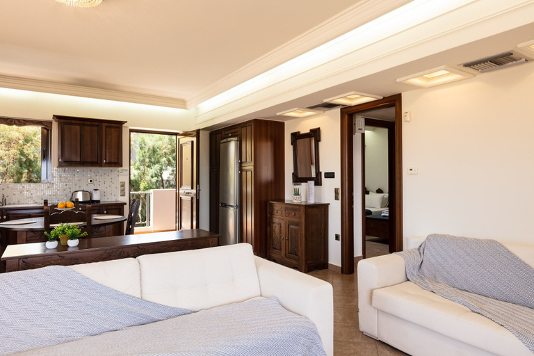 Bedroom 3, Kahlua Bay Apartments, Crete