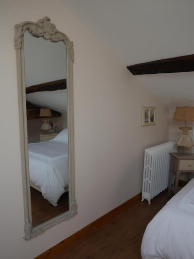Bedroom 3, Le Domaine d'Ardgalen, Gironde