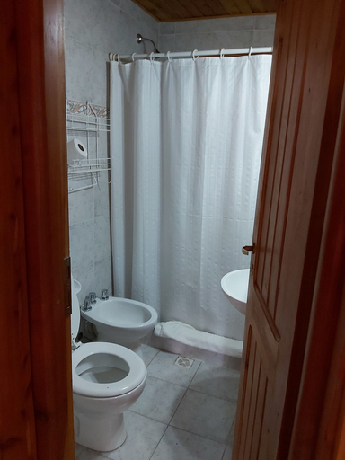 Bathroom, Lo De Jaume Cabañas y Bungalows, Bariloche