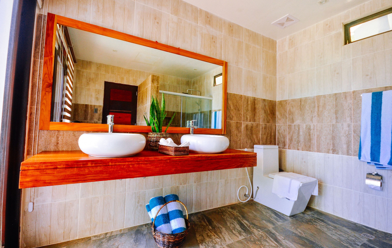 Bathroom 4, Anda Pearl Premier Resort, Anda